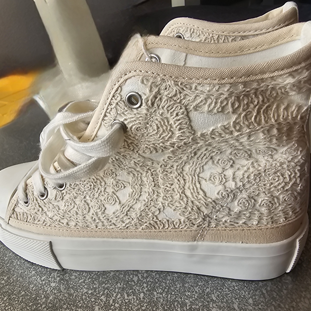 American Eagle Outfitters Cream Textured High-Top Sneakers